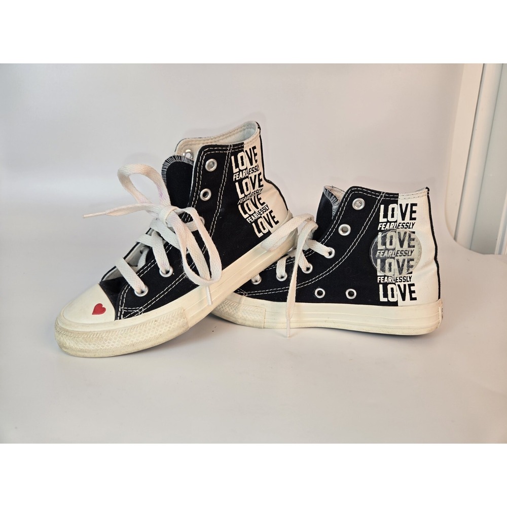 Converse Love Fearlessly Yourself First US 13 Black White Red Heart, Kids